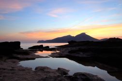 Sonnenuntergang vor der Insel Sa Dragoner, St. Elm, Mallorca